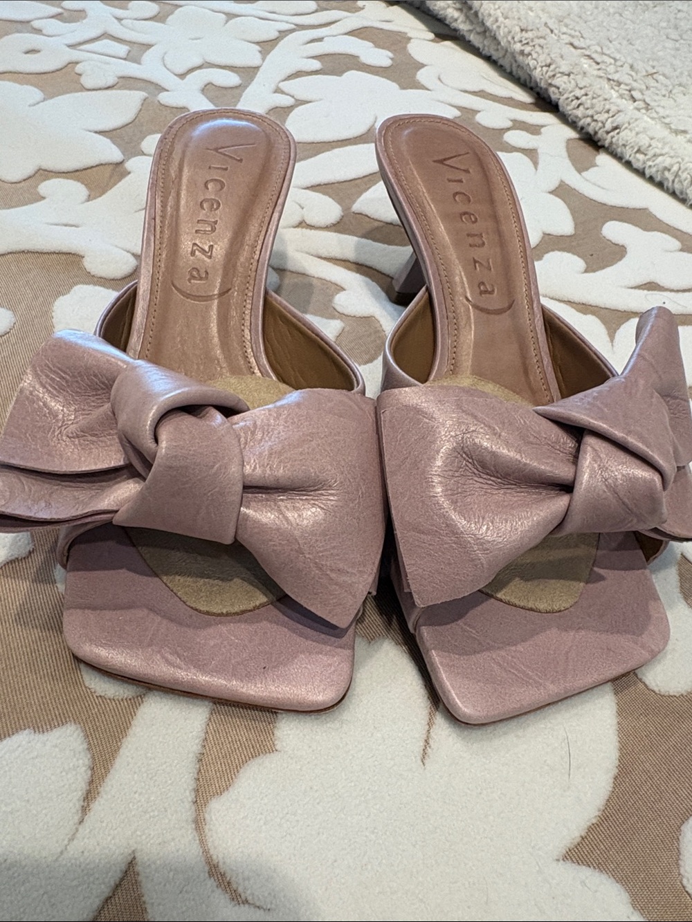 Bow Pink/Lavendar Leather Mules Vincenza made in Brazil